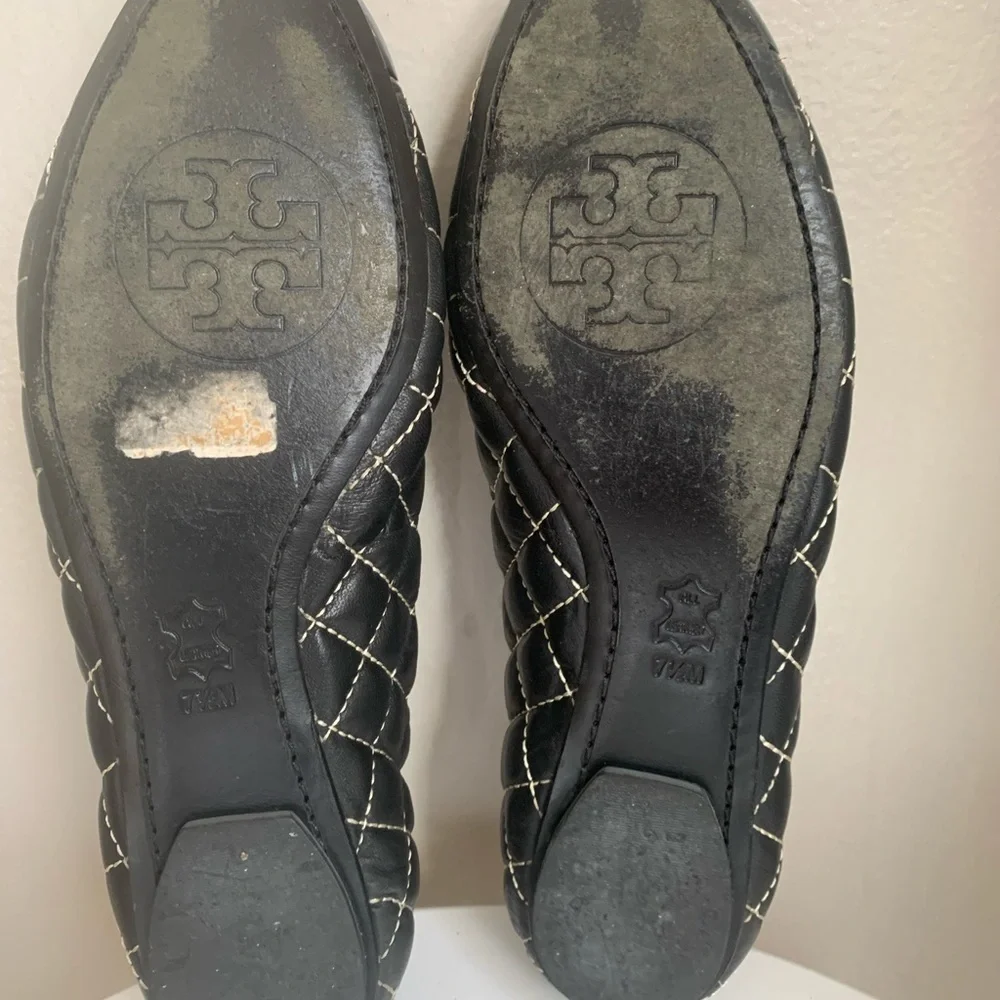 Tory Burch Reva “Chanel Style” black white stitched flats SIZE 7.5